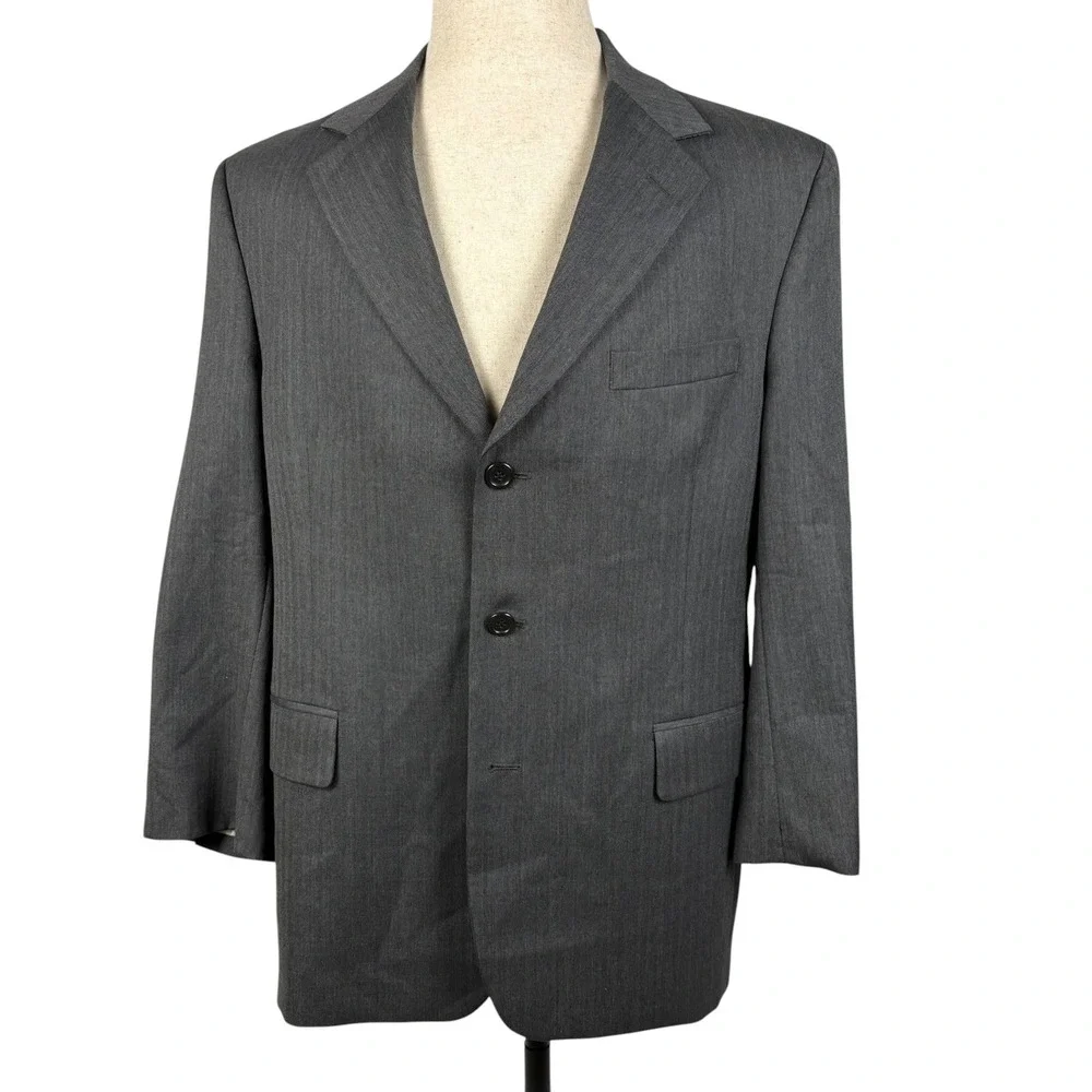 Jos A Bank Herringbone Wool Blazer Mens 42S Gray Signature Collection Sport Coat